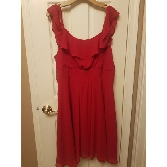 Red Dress - Picture 1 of 3